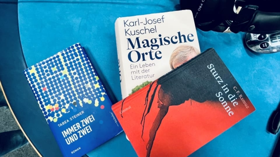 Drei aktuelle Buchempfehlungen auf dem Literaturstammtisch