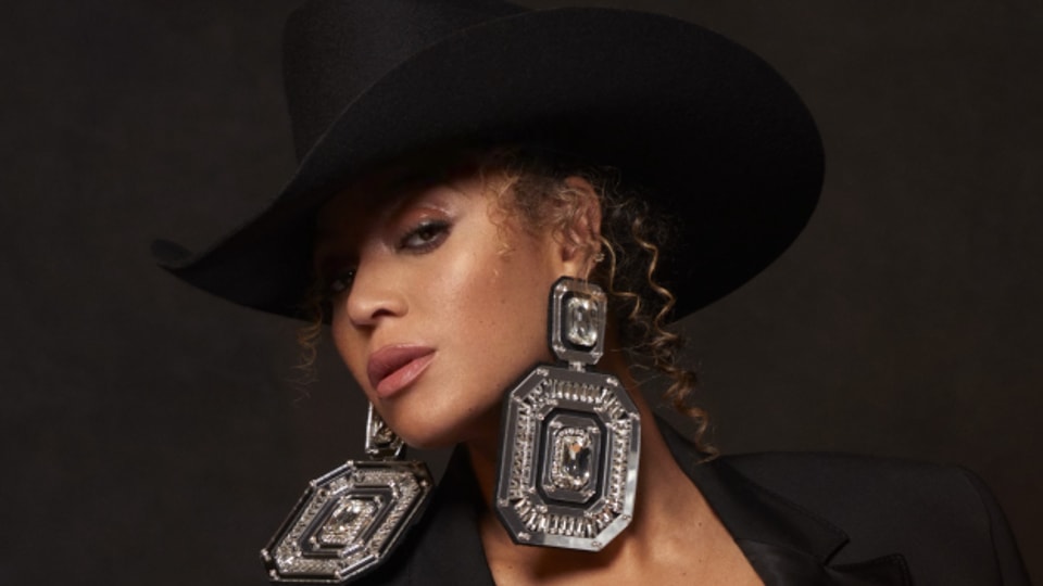 Sie schreibt Geschichte: Mit «Texas Hold ‘Em» schafft es Beyoncé als erste Schwarze Sängerin überhaupt an die Spitze der Country-Charts.