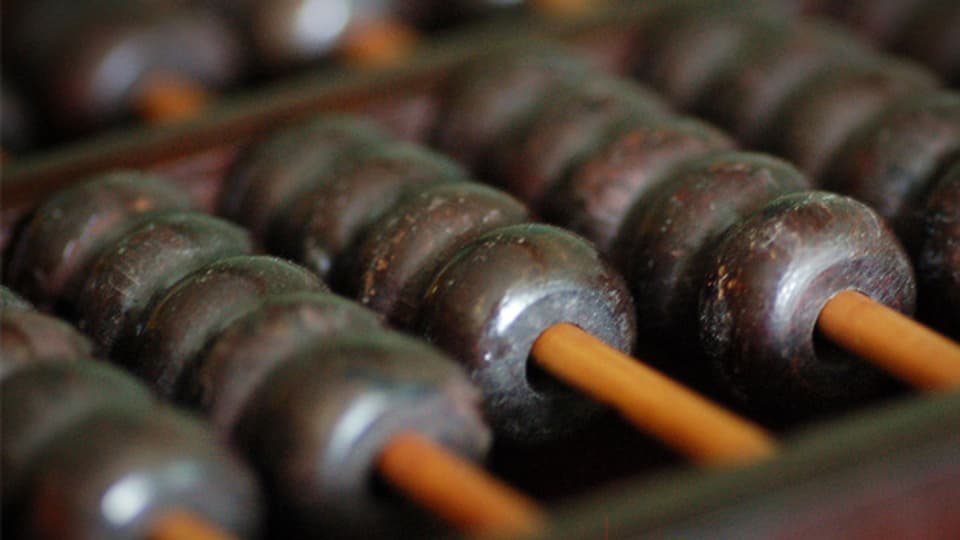 Eine mehr als 3000 Jahre alte Rechenmaschine: der Abakus.