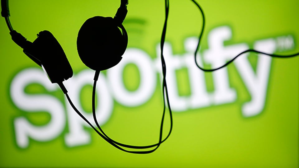 Spotify ist ein klassischer Freemium-Anbieter: Das Basisprodukt ist gratis, weitere Funktionen sind kostenpflichtig.