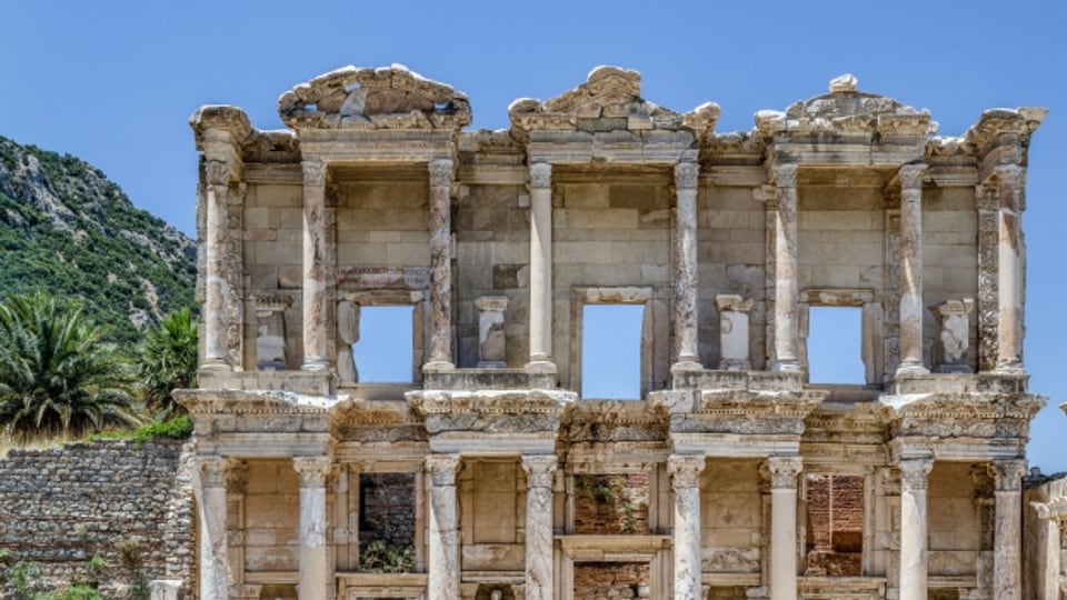 Die wiedererrichtete Fassade der Celsus-Bibliothek