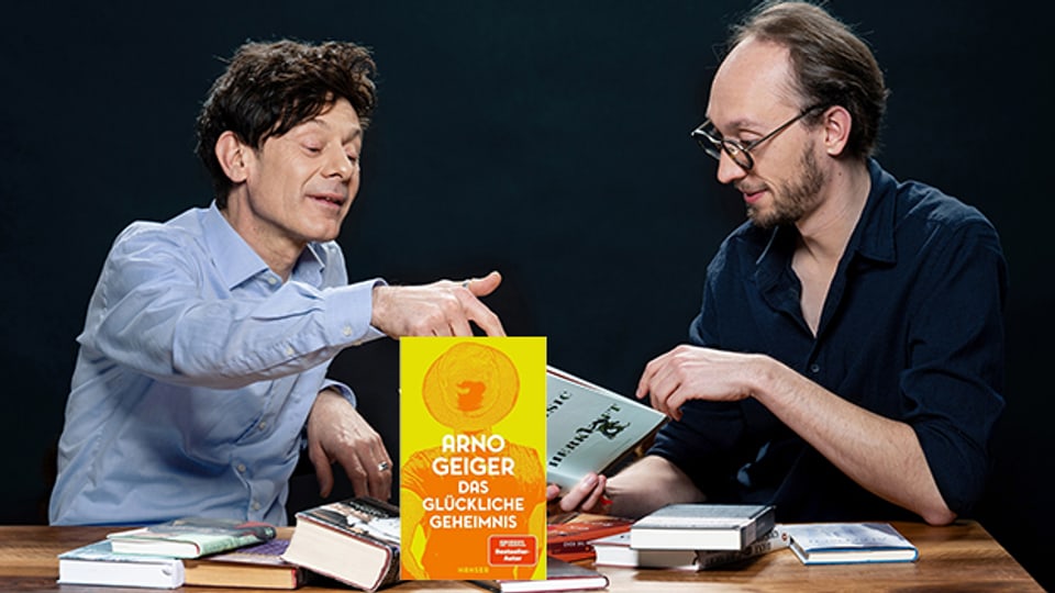 Felix Münger und Simon Leuthold sprechen über Arno Geigers Buch «Das glückliche Geheimnis».