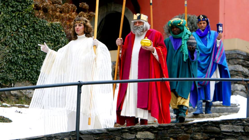 Prozession der Heiligen drei Könige beim Kloster Bigorio (TI), 2011.