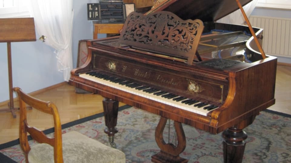 Im Musikzimmer des Komponisten und Musikers Robert Schumann, im Zwickauer Museum.