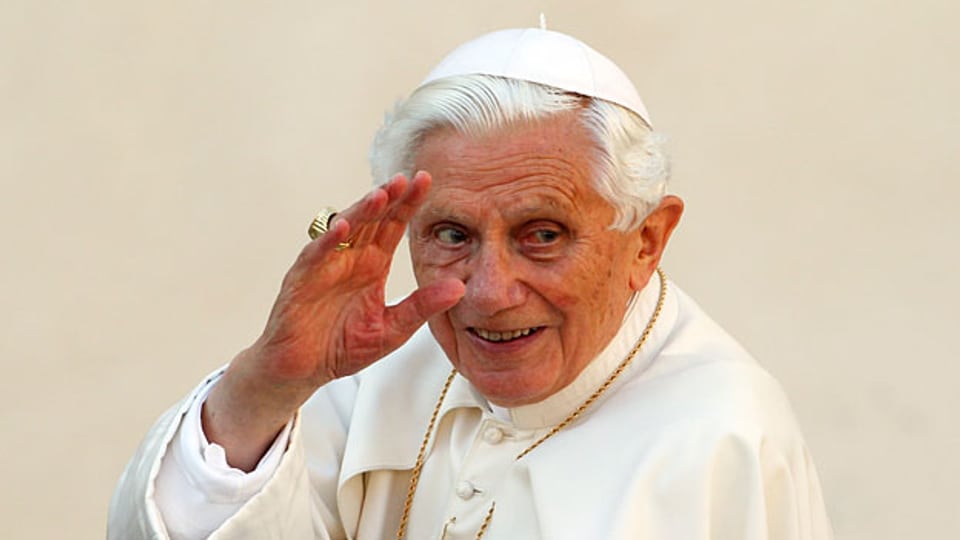 Papst Benedikt ist erst der zweite Papst in der Geschichte, der sein Amt zu Lebzeiten aufgibt.