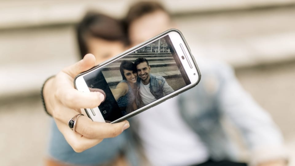 Spieglein, Spieglein: Auch intime Momente werden im Netz gerne präsentiert. Spieglein, Spieglein: Auch intime Momente werden im Netz gerne präsentiert.