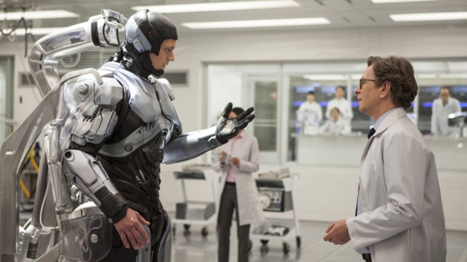 Joel Kinnaman als Robocop im gleichnamigen Film.
