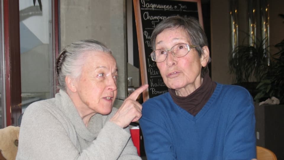 Regine Lutz (Marta) und Trudi Roth (Berta).