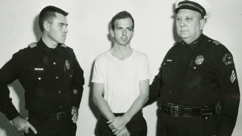 Gleich wenige Stunden nach dem Attentat wurde Lee Harvey Oswald festgenommen.