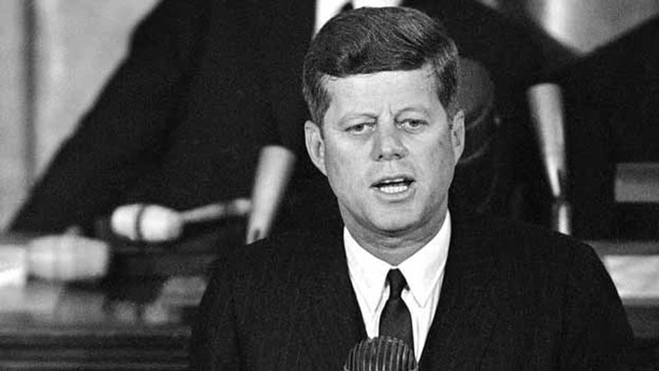 John F. Kennedy hält 1963 eine Ansprache im «House Chamber».