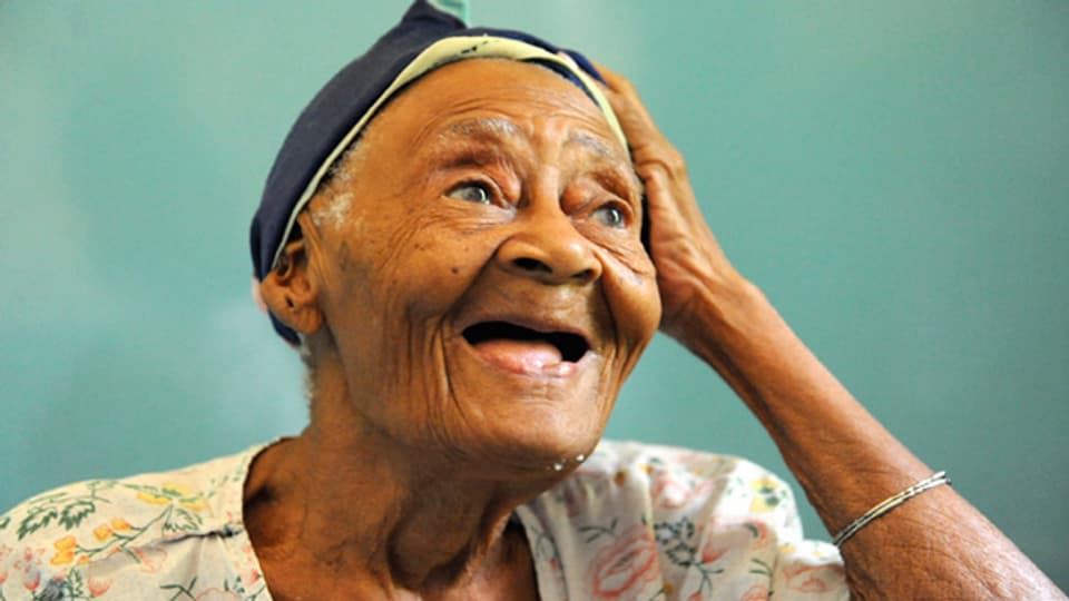 Ngindo Ame Mosi ist 102 Jahre alt.