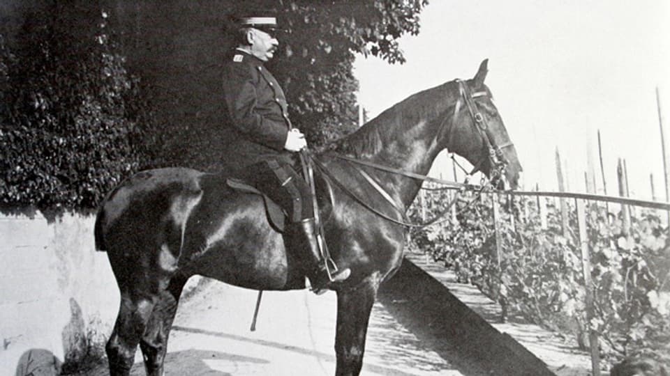 General Wille zu Pferd