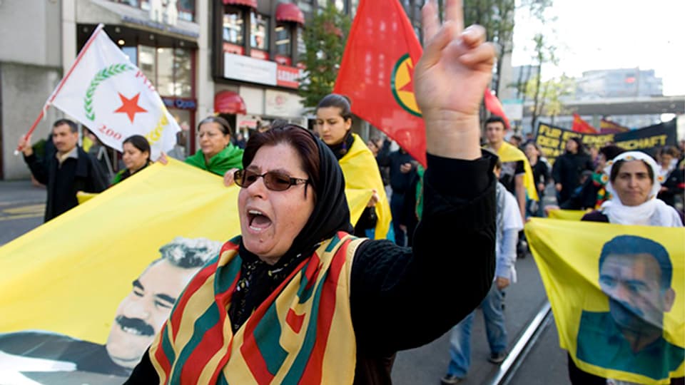 Kurdische Demonstranten in Basel.