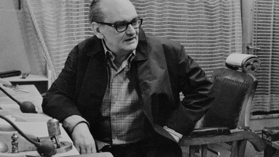 Kurt Früh 1970 bei den Dreharbeiten zum Film «Daellebach Kari».