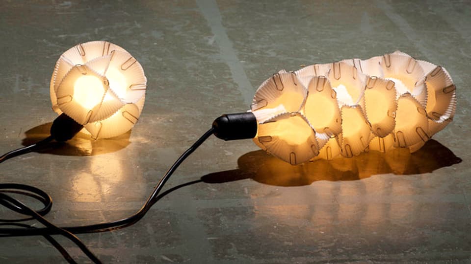 Die «100 Sec Lamp» von Van Bo Le-Mentzel von 2010 in einem Nachbau des Museums für Gestaltung Zürich, 2014.
