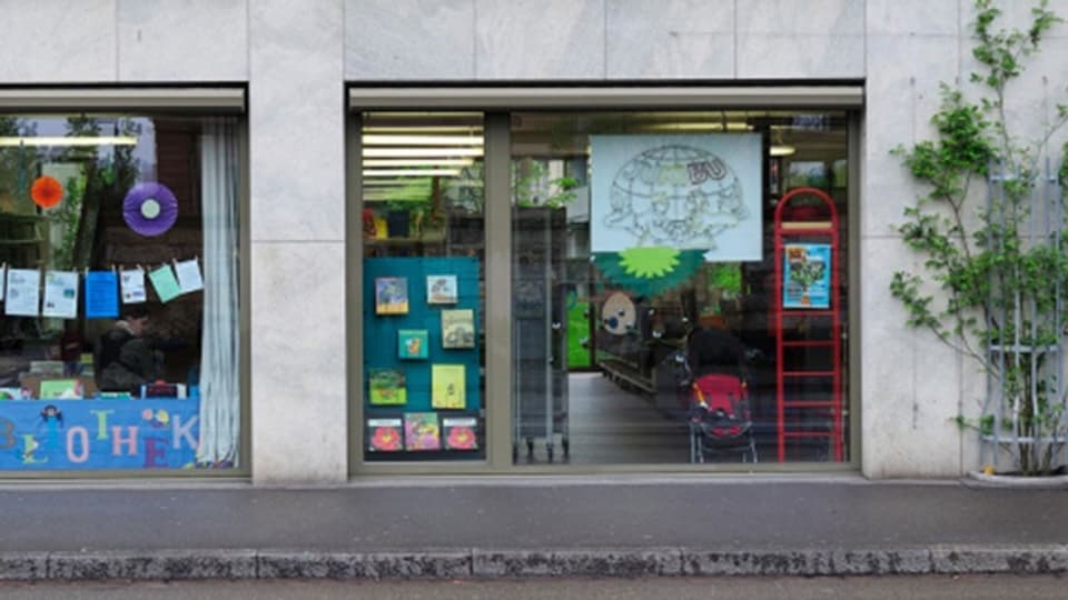Die älteste Interkulturelle Bibliothek: Die Jukibu im Basler St.Johann-Quartier.