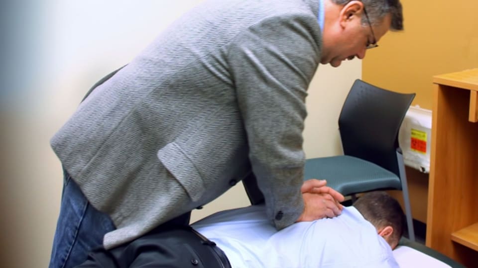 Die Chiropraktik verdankt ihre heutige Position als anerkannte Medizin dem Druck der Öffentlichkeit.