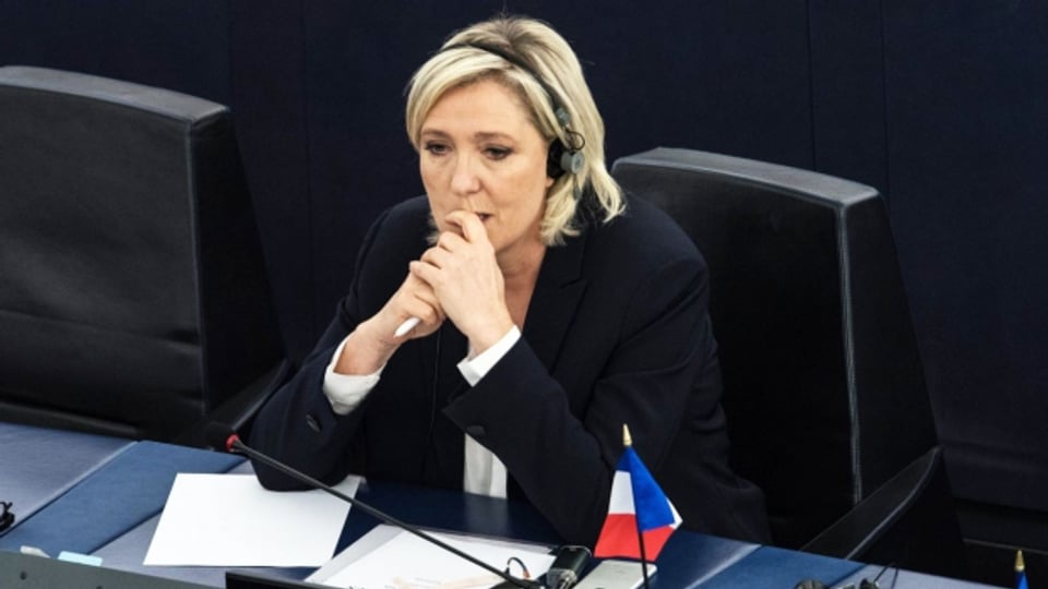 Marine Le Pen hat sich vom provokativen Stil ihres Vaters verabschiedet und eilt von Wahlerfolg zu Wahlerfolg.