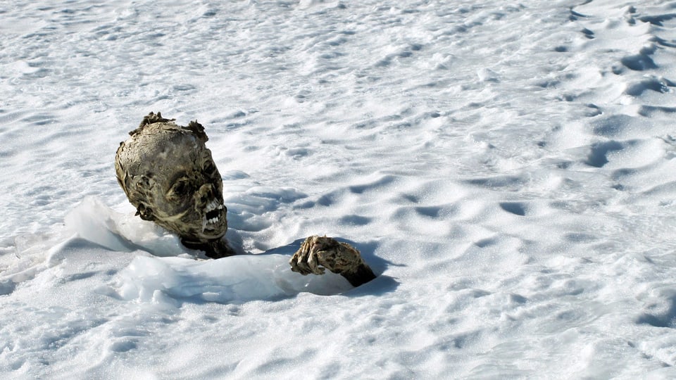 Eismumie – durch das Schmelzen der Gletscher kommen sie nach Jahren im Eis zum Vorschein.