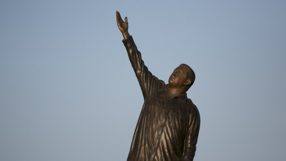 Der ehemalige Präsident Venezuelas, Hugo Chávez, als Statue.