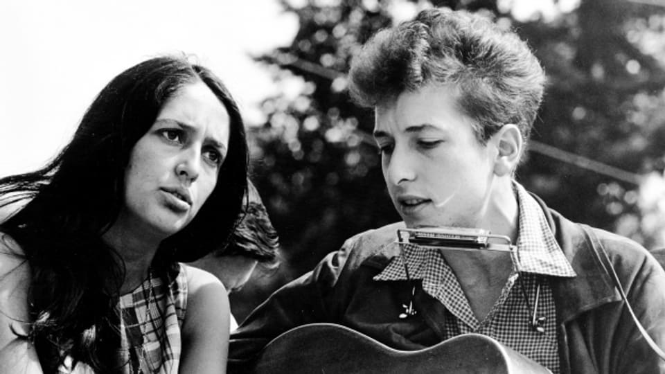 Joan Baez mit Bob Dylan 1963.