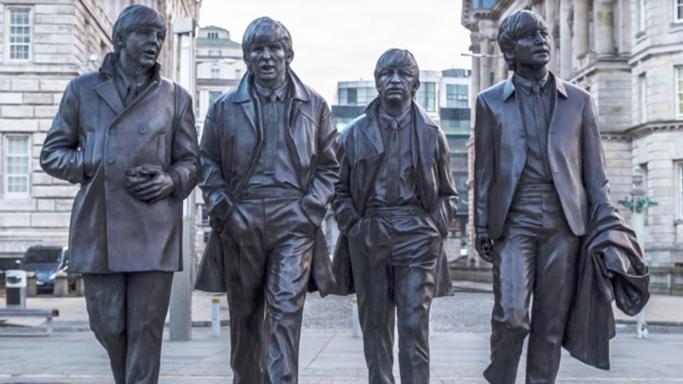 Die Beatles schländern auf den Strassen von Liverpool – leider nur als Statuen.