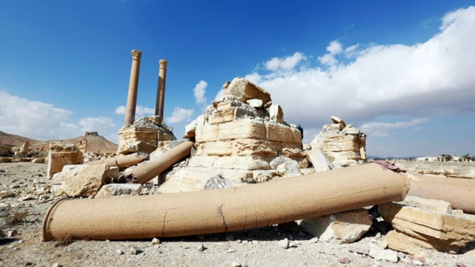 Zerstörte antike Bauwerke in Palmyra – macht ein Wiederaufbau Sinn?