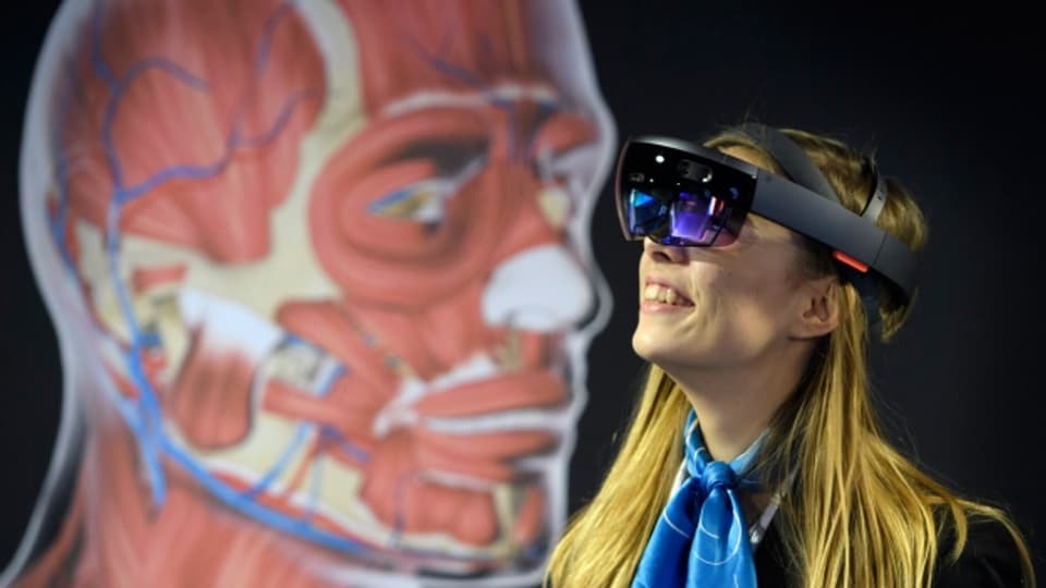 Lausanner Forscher nutzen Virtual Reality und Videospiele, um Muskeln und Gehirn von Menschen mit Lähmungen besser zu trainieren.
