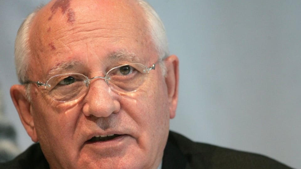 Erst Gorbatschows Perestroika ermöglichte ab 1985 eine offenere Debatte.