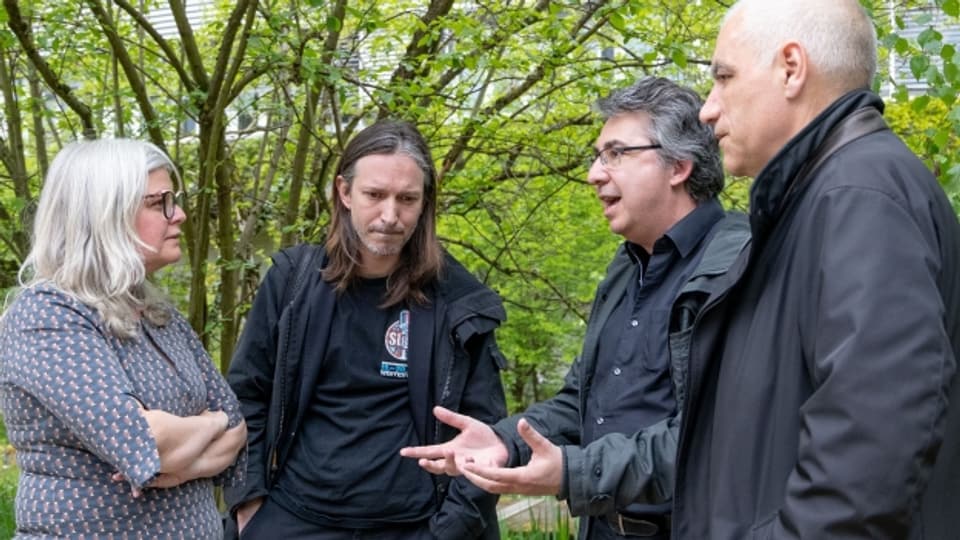 Historikerin Monika Dommann, Autor Etrit Hasler, Andreas von Gunten und Jean-Marc Hensch.