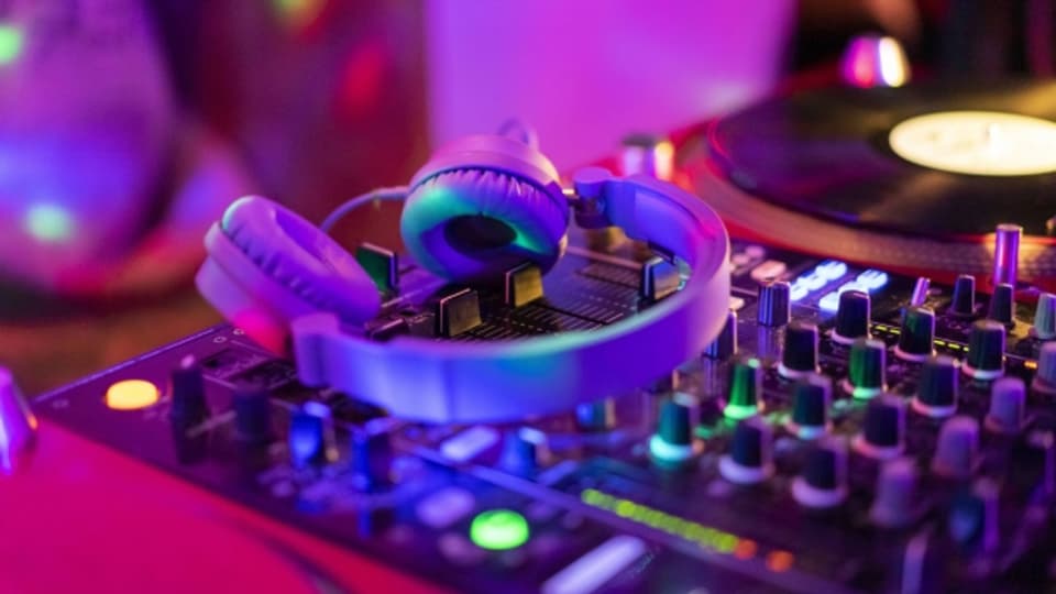 «Fortsetzung folgt» 5/10 Männerdomäne elektronische Musik Kontext SRF