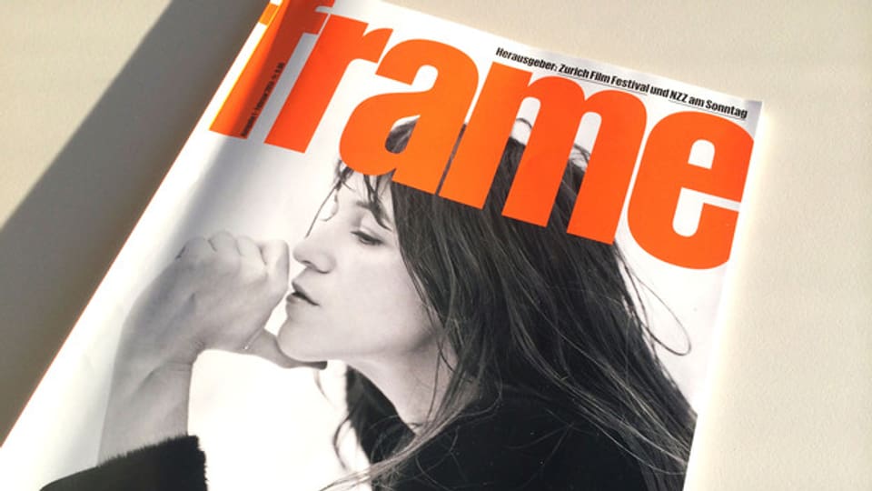 Das Titelblatt der ersten Ausgabe ziert Charlotte Gainsbourg.