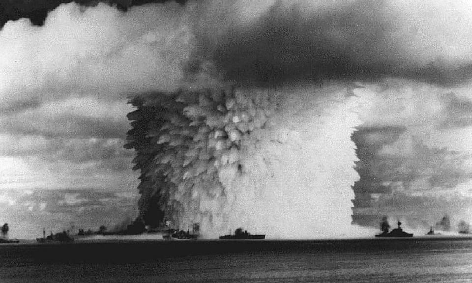Was einst nur in der Literatur heraufbeschworen wurde, ist heute Realität: die Atombombe.
