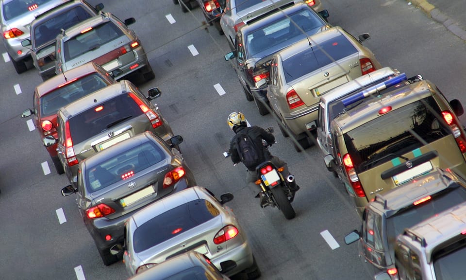 Finden sich immer mehr Autos auf den Strassen, sind Alternativen wie die «kollaborative Mobilität» gefragt.