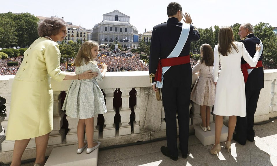 Spaniens frisch gekrönter König Felipe und seine Familie.