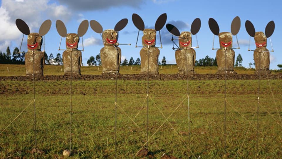 Olaf Breuning, «Easter Bunnies», 2004.