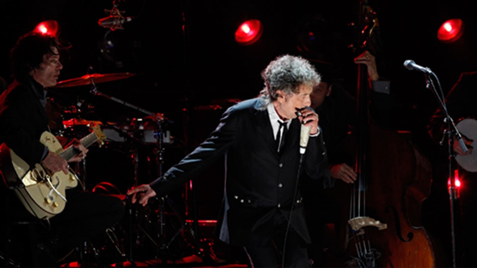 Bob Dylan während einem Auftritt, 2012.