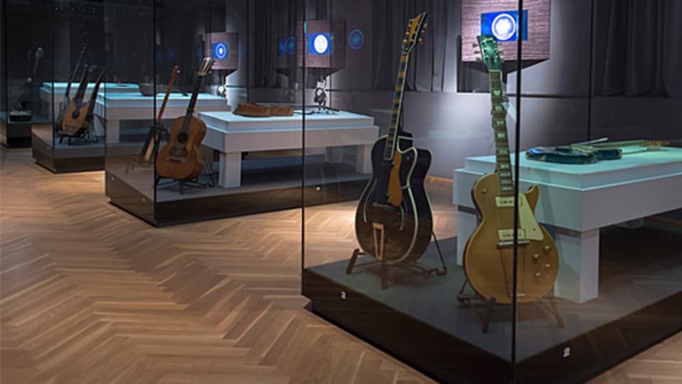 Sonderausstellung «Guitarorama» im Musik Museum Basel.