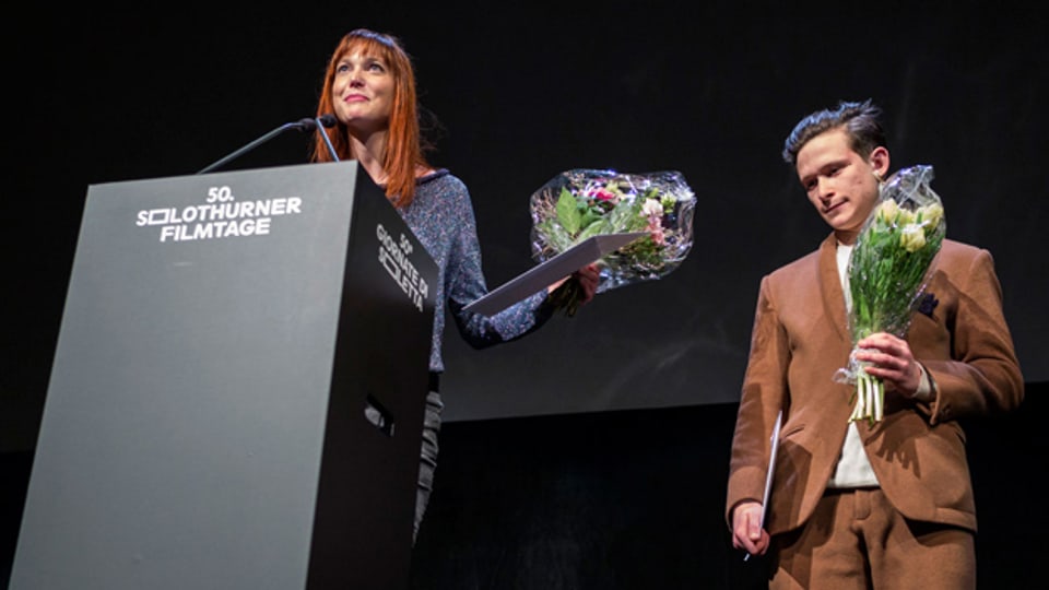 Die Preisträger der Schweizer Fernsehfilmpreise 2015, Veronique Reymond und Joel Basman.