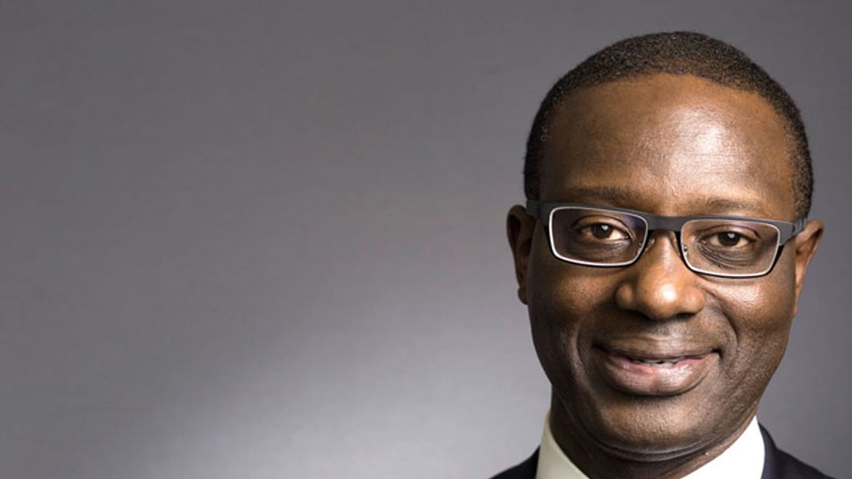 Der neue Chef der Credit Suisse, Tidjane Thiam nach der Pressekonferenz zu seiner Ernennung, 10. März 2015.
