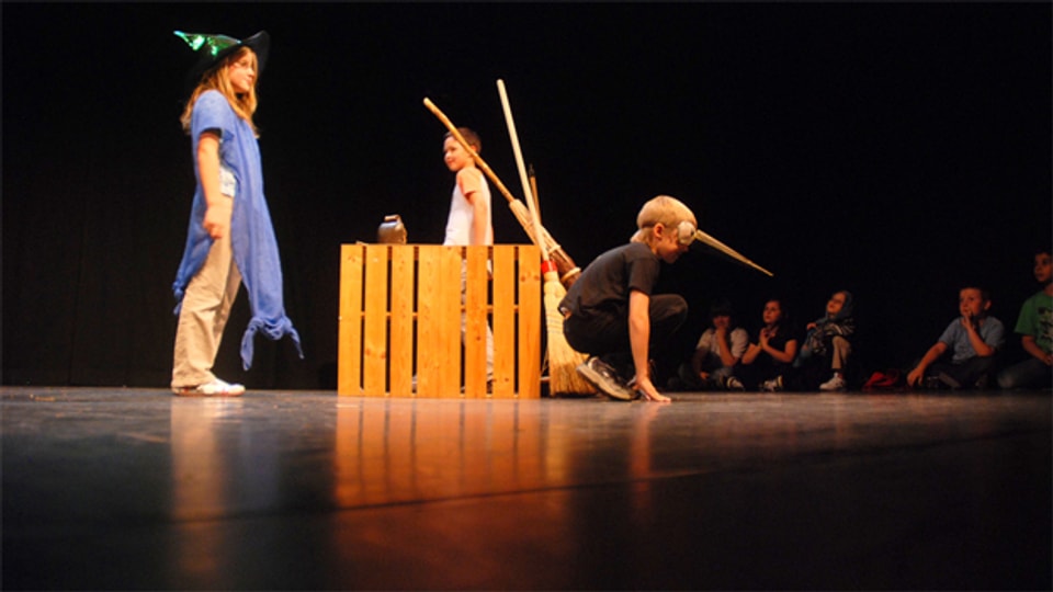 In Aarau zeigten Schulklassen ihre Theaterproduktionen.