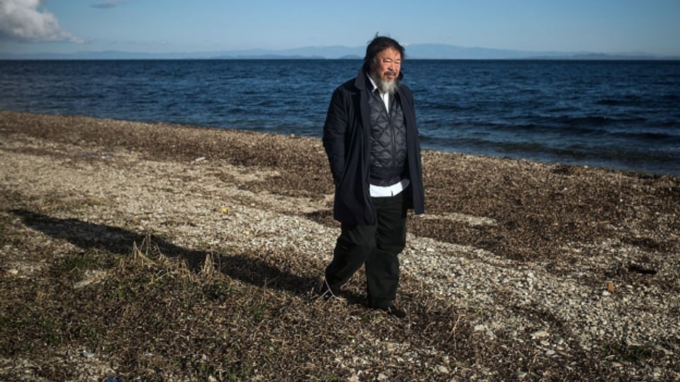 Ai Weiwei hat Lesbos vergangene Woche besucht um sich ein Bild von der Lage zu machen.