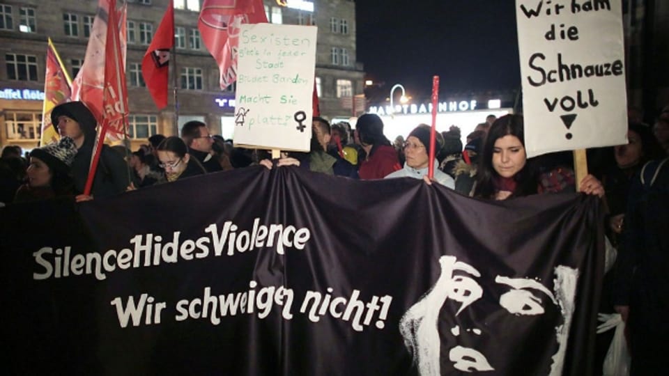 Die Übergriffe auf Frauen währen der Silvesternacht in Köln und wohl auch in anderen Städten geben zu Reden.