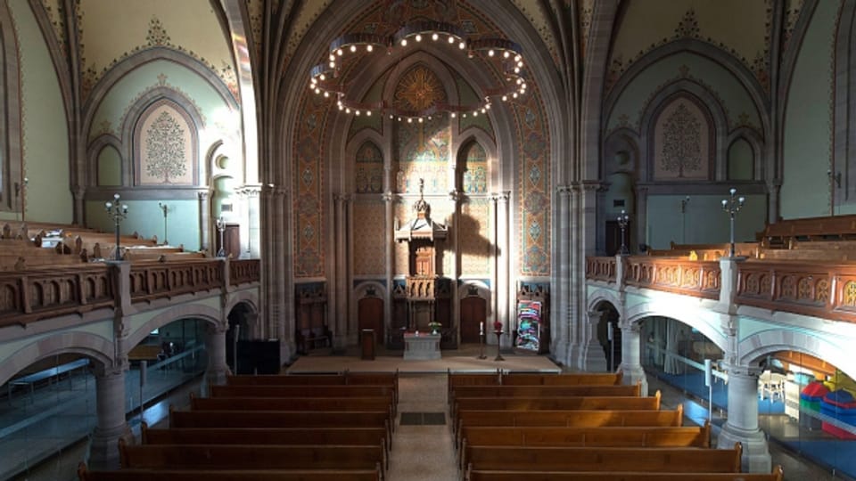 Blick in die Basler Matthäuskirche: Die reformierte Kirche sieht sich scharfer Kritik ausgesetzt.