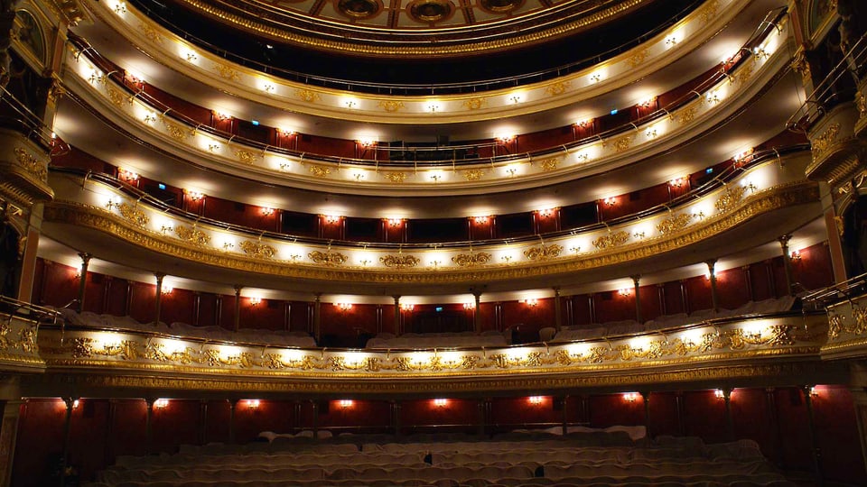 Unruhe im Opernhaus Breslau.