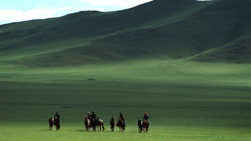 Moderne Nomaden in der Mongolei. Heute wie damals ziehen Menschen über weite Strecken umher