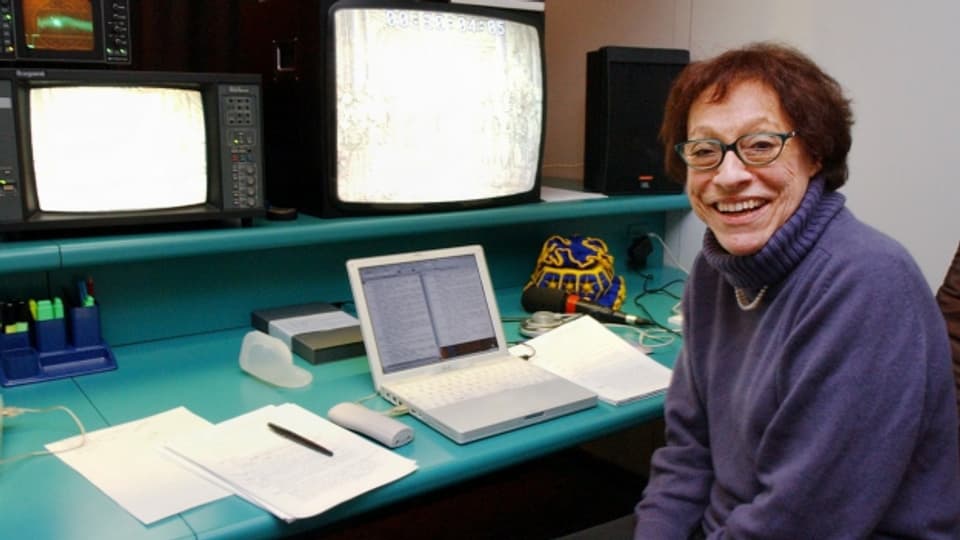 Die Schriftstellerin und Filmemacherin Anne Cunéo im Studio von «Appi-TV», Februar 2003