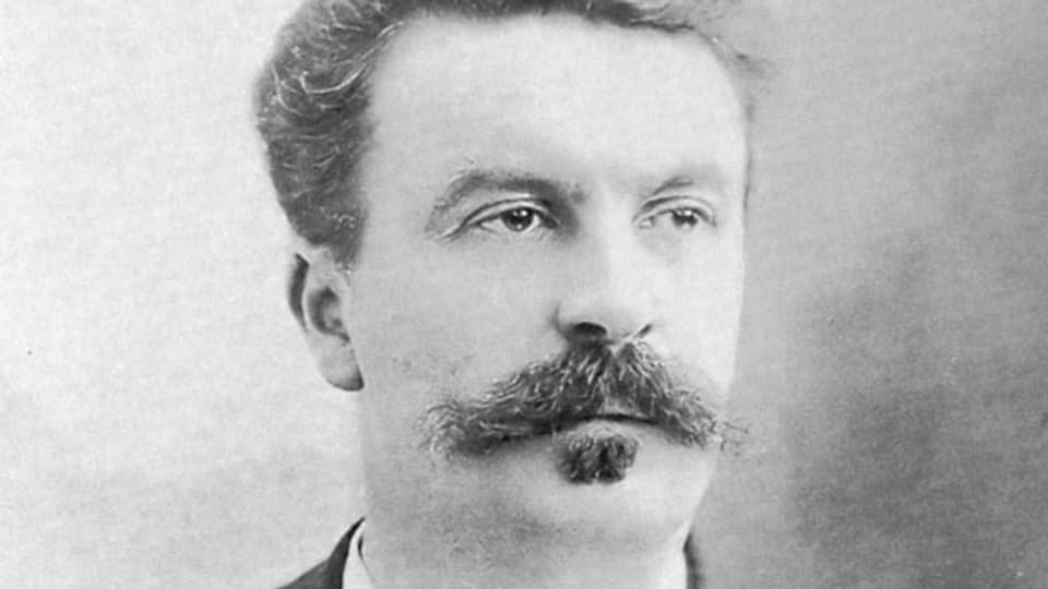 Guy de Maupassant.