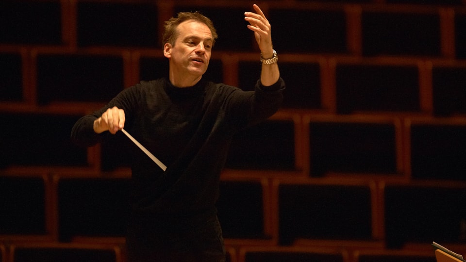 Dirigent Jonathan Nott.