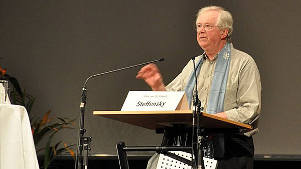 Fullbert Steffensky auf dem Deutschen Evangelischen Kirchentag 2009 in Bremen.